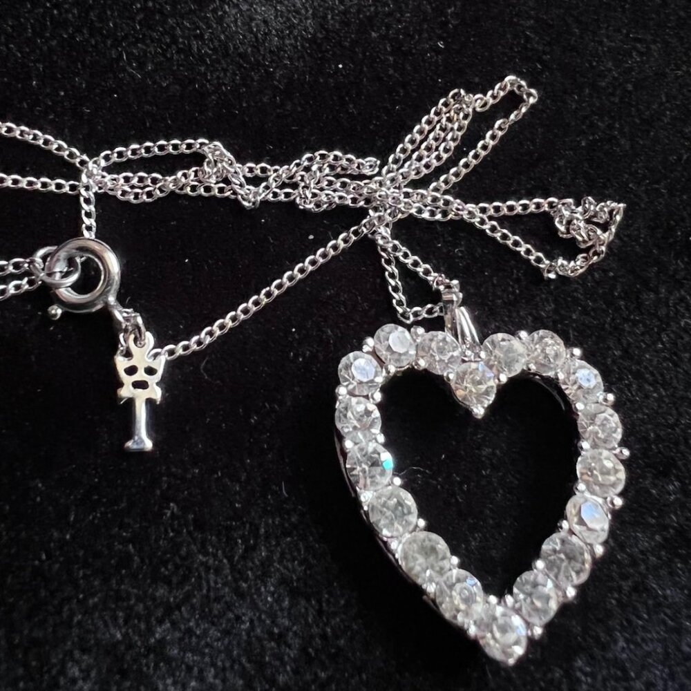 J100 Trifari Crystal Heart Necklace